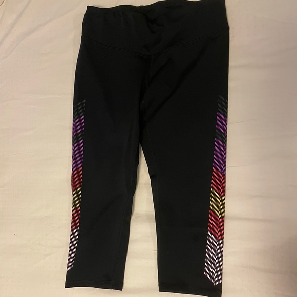 Athletic Capris - Picture 1 of 3
